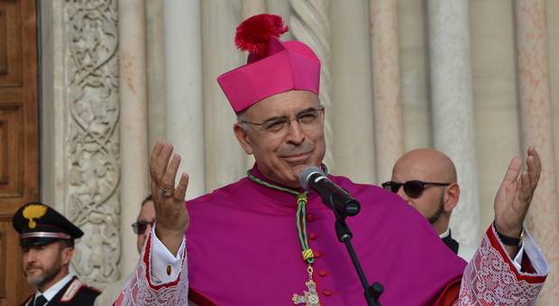 Sospiro di sollievo per il vescovo Spina: è stato dimesso dall'ospedale di Torrette