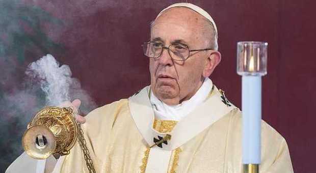 Papa Francesco alla messa di Ognissanti: «Chi semina zizzania non è mai felice»