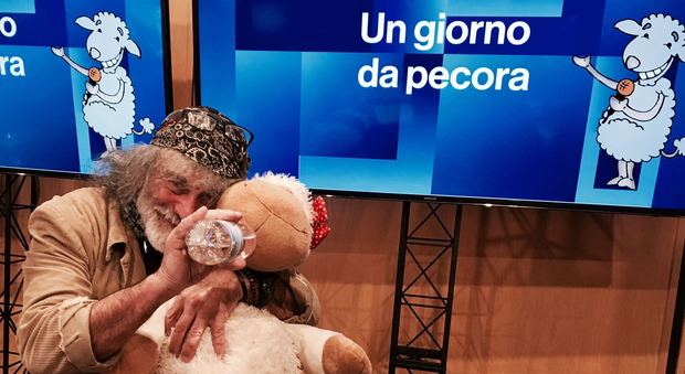 Mauro Corona: «Salvini mi mandava messaggini, mi voleva come ministro...»