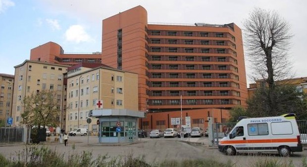 Pavia, entra in una camera d'ospedale e tenta di violentare una 84enne che era ricoverata: colto in flagrante