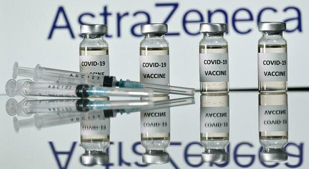 Vaccino Astrazeneca, si va verso l'autorizzazione per chi ha fino a 65 anni