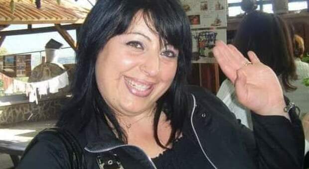 Covid, a Castellammare 100 positivi al giorno: morta una mamma di 41 anni