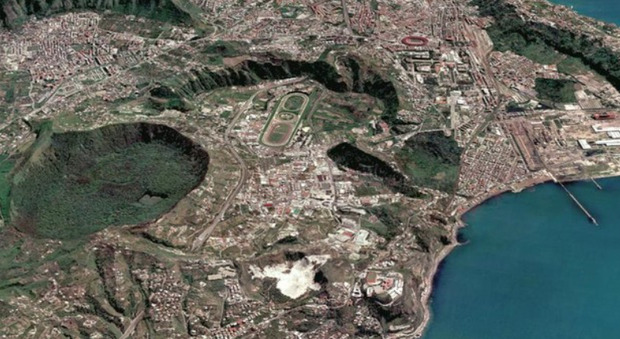 Terremoto a Napoli, serie di scosse ai Campi Flegrei con innalzamento del suolo