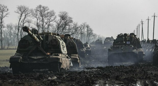 Ucraina, è invasione? La fonte dell'intelligence: «Manovre di 10.000 soldati russi nel Donbass»