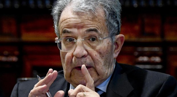 Romano Prodi propone una "coalizione Orsola": due congressi e un conclave per costruire un esecutivo