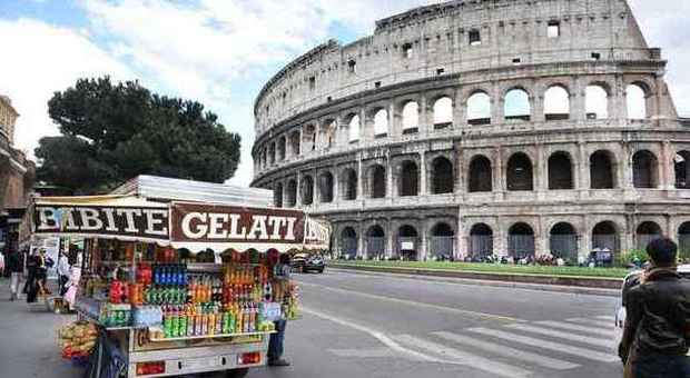 Camion bar a Roma, nuove regole: arrivano gli avvisi di sfratto