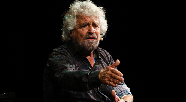 Beppe Grillo al teatro Diana di Napoli