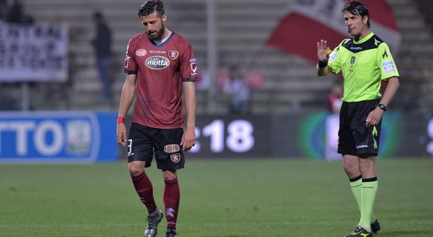 La Salernitana graffia tre volte Il Livorno vede il baratro: 1-3