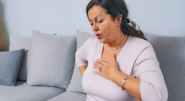 Sempre più infarti, le donne over 60 ormai muoiono più per patologie cardiache che non per il cancro