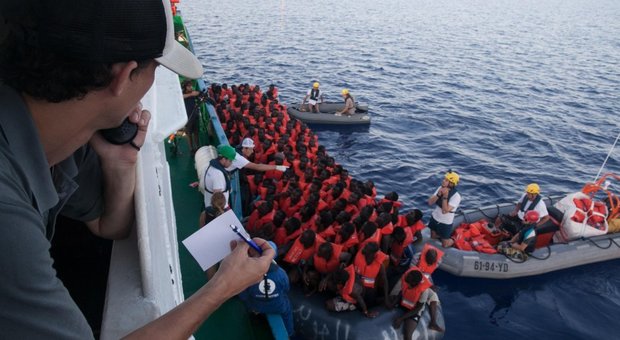 Chiudere i porti, respingere i migranti in mare: a Nordest lo dice il 47%