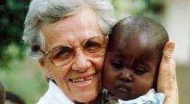 Suor Olga Raschietti con un bambino africano