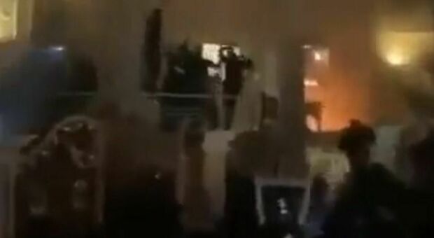 Rogo Corano, ambasciata Svezia a Baghdad assaltata e incendiata