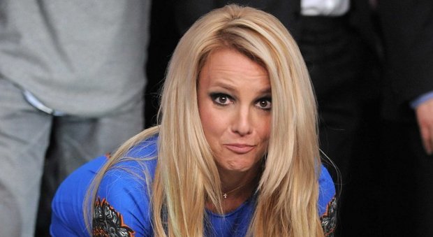 Britney Spears è morta, ma è una bufala: panico tra i fan dopo un tweet della Sony