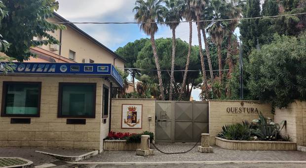 Raptus di follia in Questura, Pescara trema dopo i delitti di Trieste