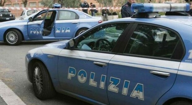 Roma, uomo trovato morto in auto: aveva sacchetto in testa, era scomparso da 10 giorni. E' giallo