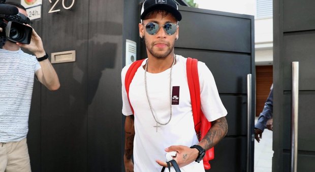 Neymar, il brasiliano accolto come un capo di Stato