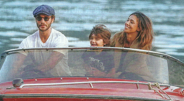 Belen, gita in famiglia sul lago di Como. E spunta il gossip con Andrea Damante...