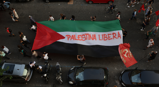 La manifestazione pro Palestina a Napoli