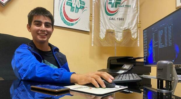 Infarto a 17 anni in un bar, Giacomo: «Salvato dai volontari della Croce verde»