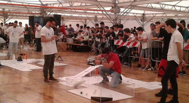 Foligno, la città invasa dai robot di 1.500 studenti da tutta italia