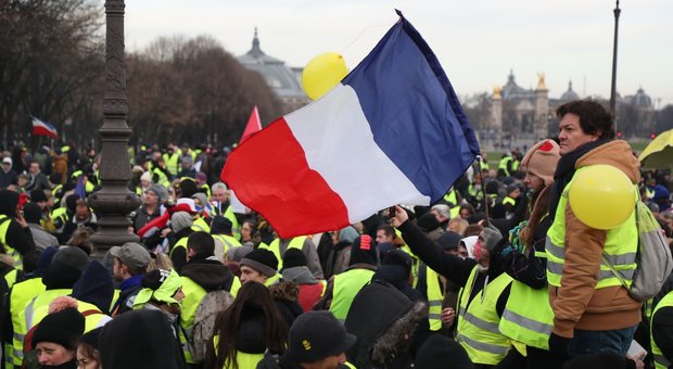 Francia, i Gilet gialli sbarcano sul web: pronti per una lista alle Europee
