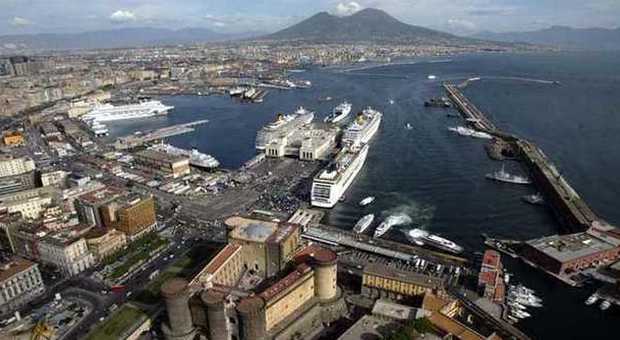 Napoli, otto ordigni bellici della Seconda Guerra Mondiale fatti brillare al porto