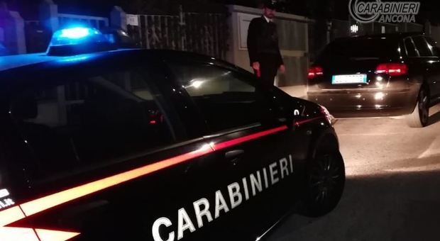 Ancona, braccata la banda dell'Audi: trovata l'auto, ladri in fuga nei campi