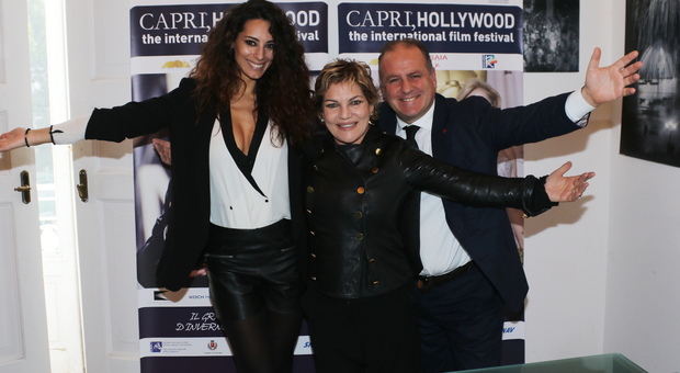 Capri diventa Hollywood: sfilata di divi in piazzetta