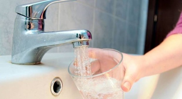 Acqua inquinata: 200 alunni l'hanno bevuta per 5 settimane