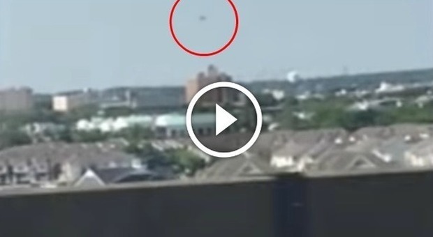 Due Ufo a bassa quota nei cieli di Spinea: indaga l'Aeronautica militare