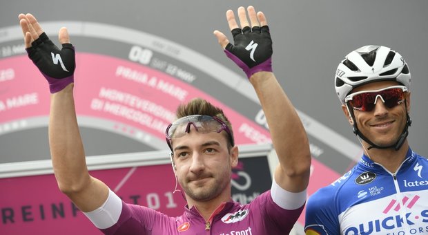 Giro d'Italia, Viviani sprinta a Iseo e Yates conserva la maglia rosa