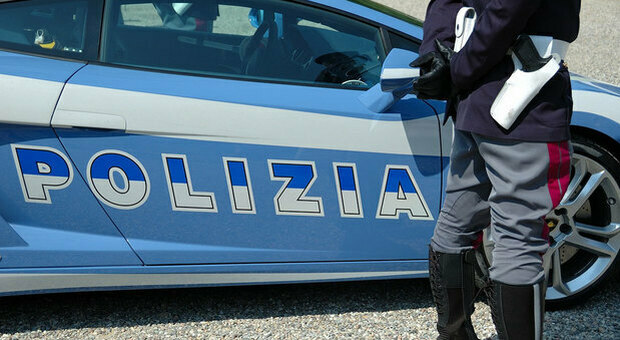 Napoli, armato di coltello davanti alla sede dell'associazione di San Giovanni: arrestato