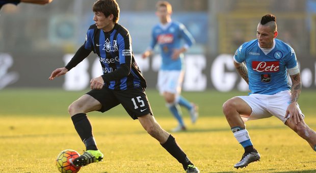 Napoli, sfuma un altro obiettivo: De Roon al Middlesbrough per 14 milioni