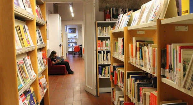 Roma, riaprono 12 biblioteche comunali: scelta dei volumi online
