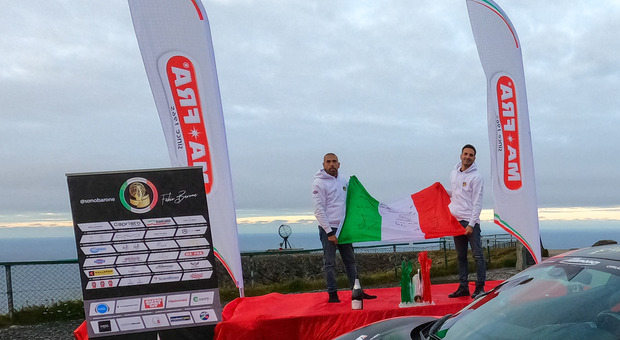 Ferrari Guiness World Record, Barone e Tedino battono anche Google Maps: da Roma a Capo Nord in poco più di 45 ore