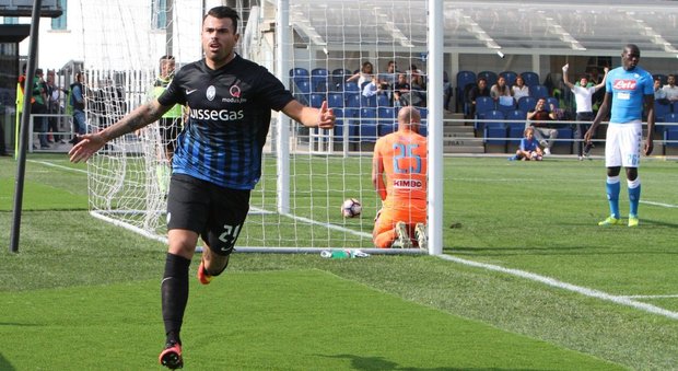 Atalanta-Napoli 1-0 Petagna punisce gli azzurri