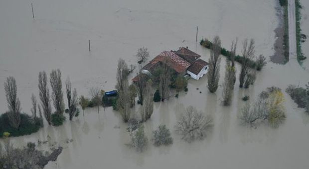 Maltempo, Gruppo FS Italiane al lavoro per ripristinare danni emergenza meteo