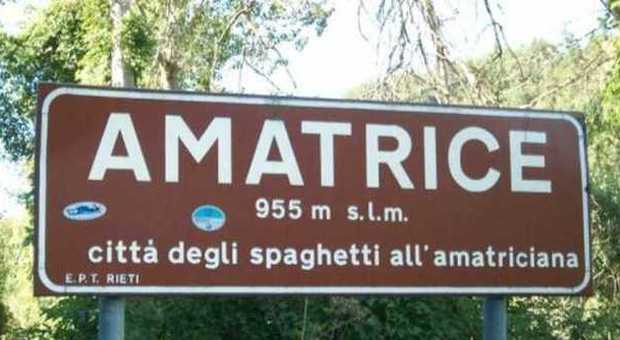 Renzi: "Tangentari all'amatriciana" E il sindaco di Amatrice non ci sta