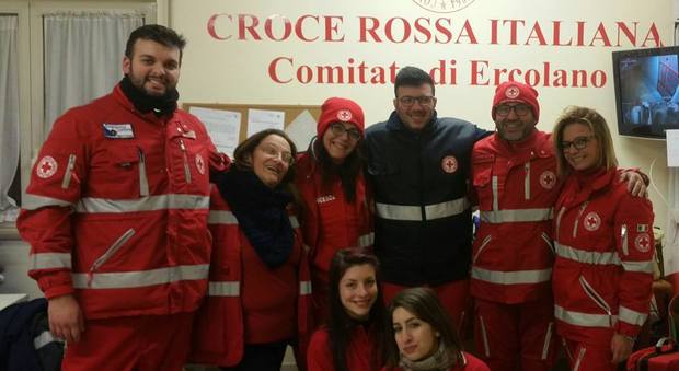 Freddo, i volontari della Croce Rossa salvano 8 clochard tra Torre e Ercolano