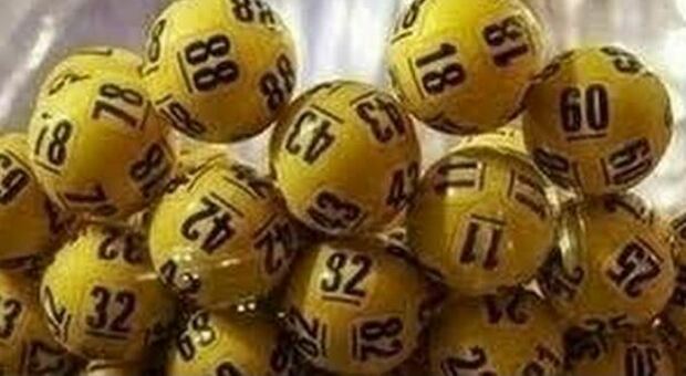 Lotto, SuperEnalotto, 10eLotto e Simbolotto: estrazione di numeri e combinazione vincenti di oggi 30 ottobre 2021
