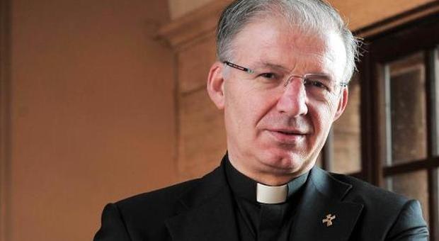 Il Papa riduce allo stato laicale don Inzoli, il prete di Cl condannato per pedofilia