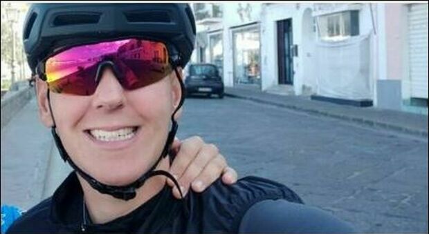 Caporal maggiore dell'Esercito investita e uccisa in bicicletta: muore Cassandra Mele, aveva 37 anni