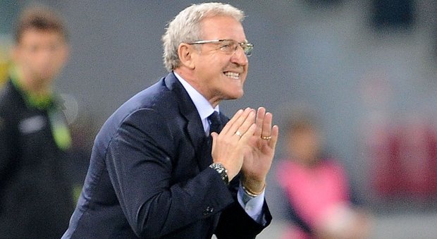 Napoli-Verona, Delneri polemico: «Albiol andava espulso»