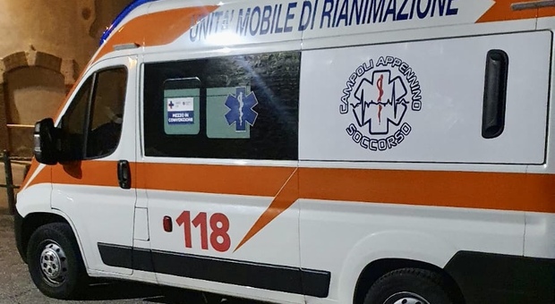Chiama l'ambulanza ma i soccorritori non trovano l'abitazione: morto 51enne a Castellamare di Stabia. Inchiesta aperta