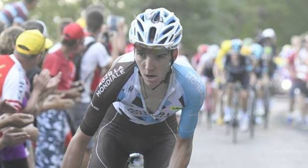 Tour de France, Bardet regala la prima vittoria alla Francia. Froome sempre in giallo finisce in terra con Nibali