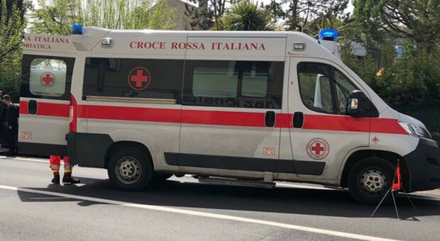 Donna trovata morta nel centro di prima accoglienza di Vallo della Lucania: fermato un uomo per omicidio