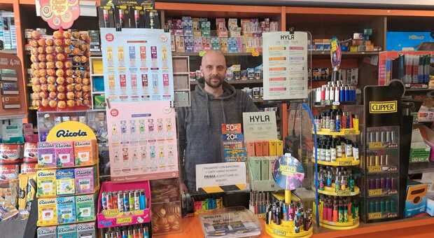 Gratta e vinci da 5 milioni a Genzano, il proprietario della tabaccheria: «Spero che il fortunato si faccia vivo»