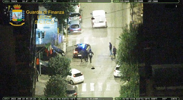 Traffico milionario di migranti: base a Venezia, 47 arresti, "veneto" uno dei boss. "Viaggio" dai 6 ai 10mila euro a testa