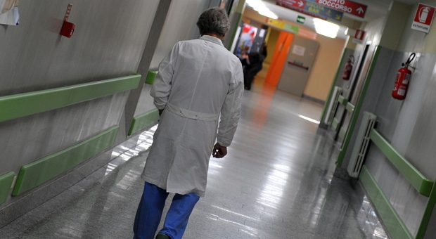Ospedali senza pediatri e radiologi: l'Usl richiama al lavoro i pensionati