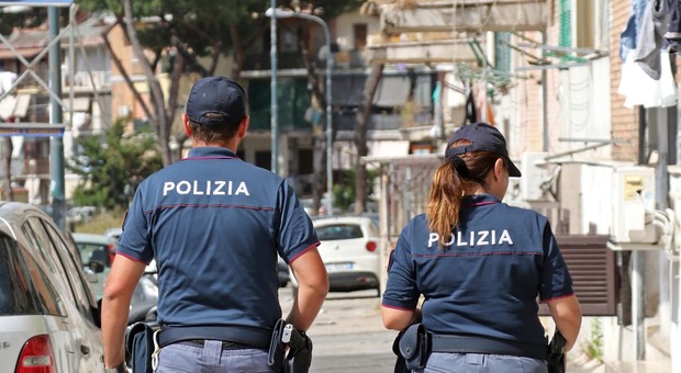 Polizia al Rione Traiano